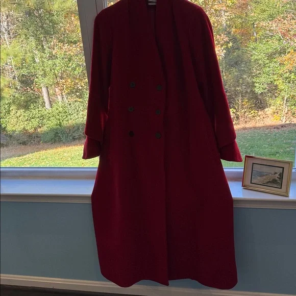 Beautiful red wool coat. - Picture 2 of 12